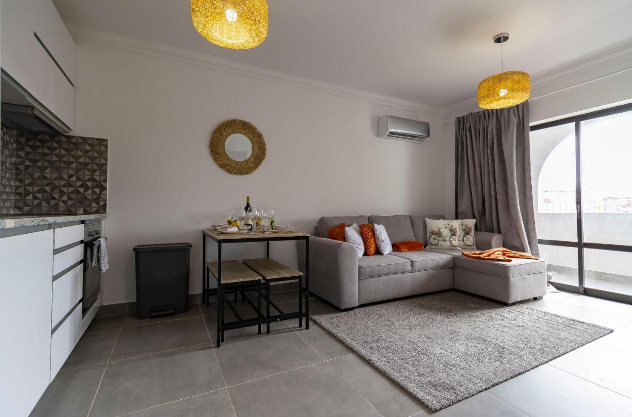3 Minutes To The Beach, 2 Bedroom Amazing Apt With Balcony, Bbq Grill And Pool Sagres Exteriör bild